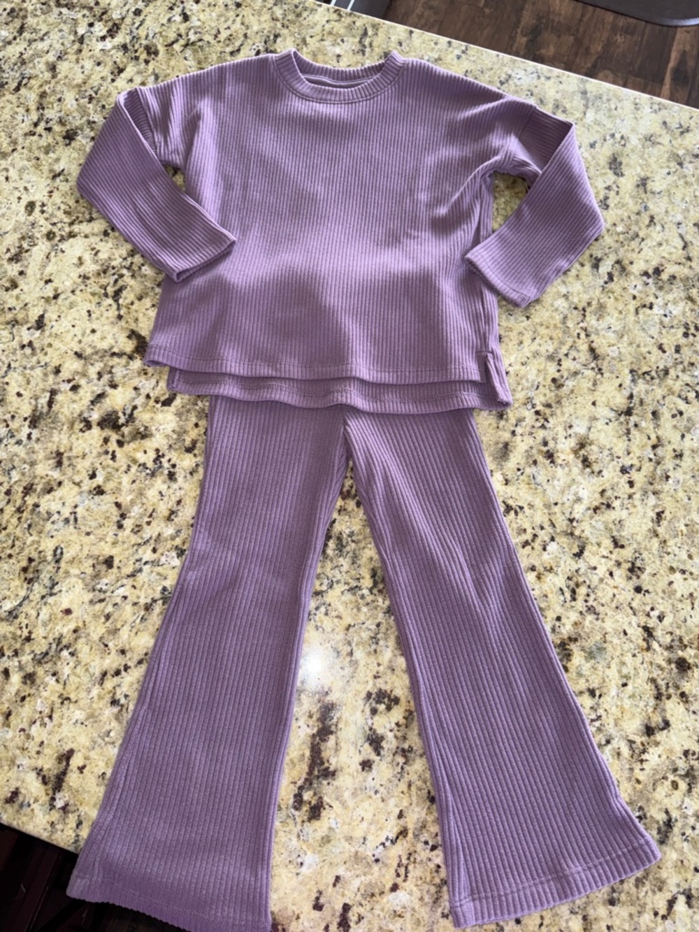 Ribbed Two-Piece Lounge Set in Dusty Mauve